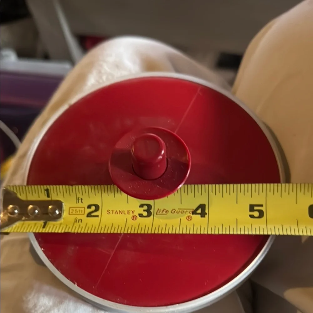 Red Circular Lid
